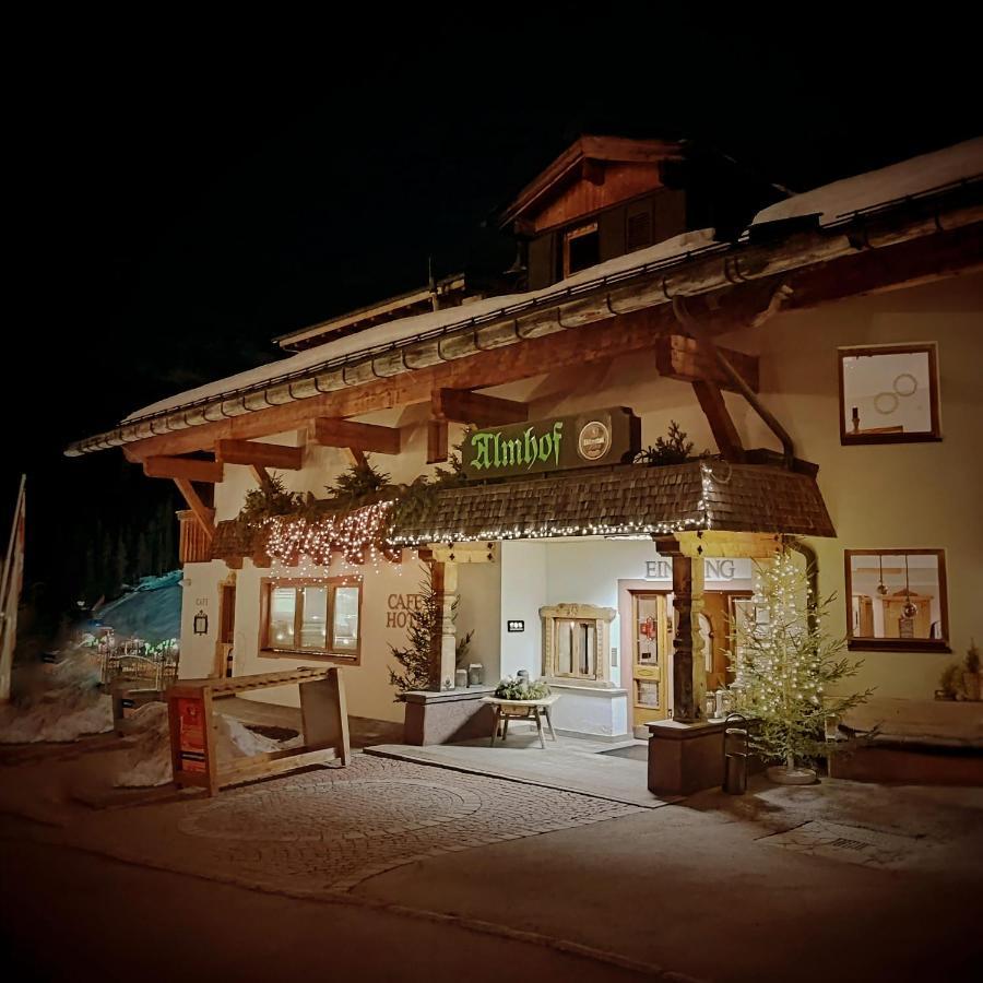 埃姆霍夫酒店 霍弗根 外观 照片